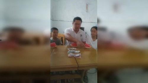 吃瓜比赛3,瓜界巅峰对决，谁将问鼎瓜王宝座？  第1张