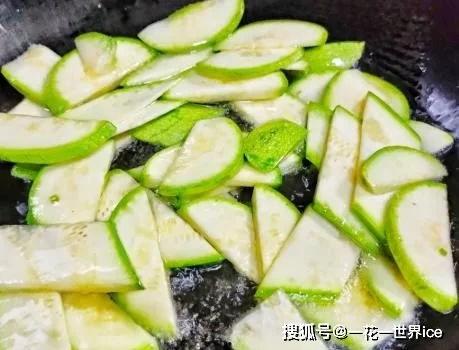 思静吃角瓜,探寻传统美食的独特魅力  第3张