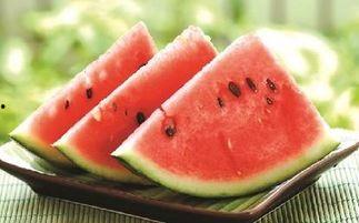 吃瓜摄影者,捕捉生活百态的瞬间  第1张