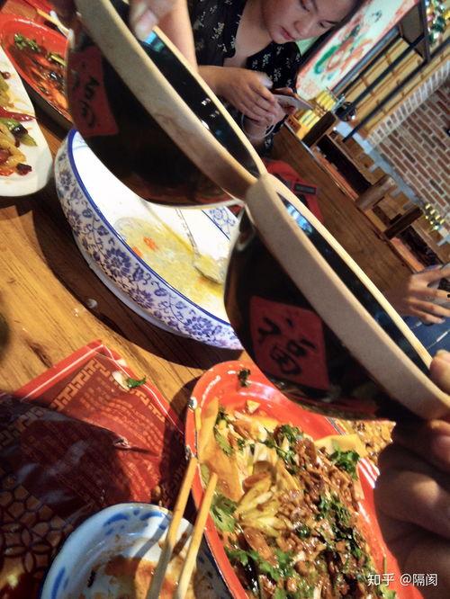 枣庄学院吃瓜,校园吃瓜文化盛行，揭秘学子们的欢乐时光  第3张